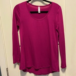 Vibrant LuLaRoe Lynnae top